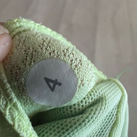 Lululemon Practice Freely Tank size 4 - Picture 5 of 7